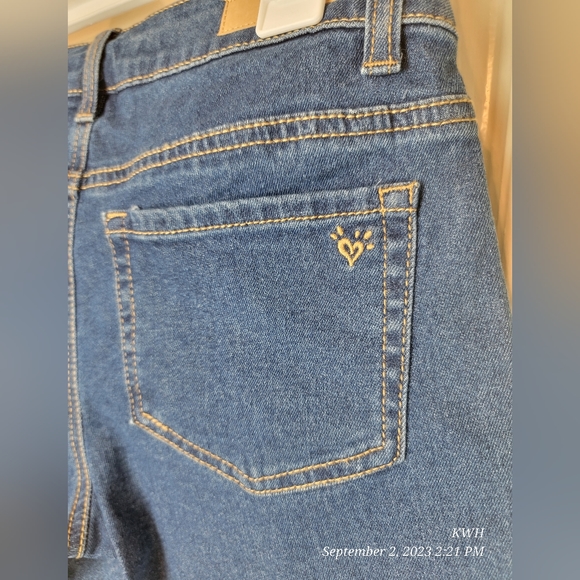 Justice Highrise Midi Sequin Shorts Girls - Picture 5 of 9